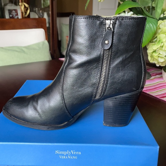 Simply Vera Wallace Black Heeled Booties - Picture 4 of 6